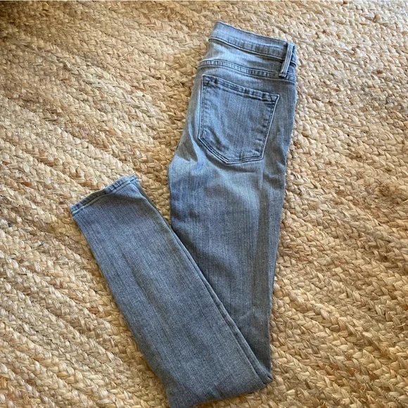 Frame Le Skinny de Jeanne jeans in grey - Picture 3 of 6